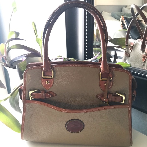 Dooney & Bourke Handbags - Dooney and Bourke satchel